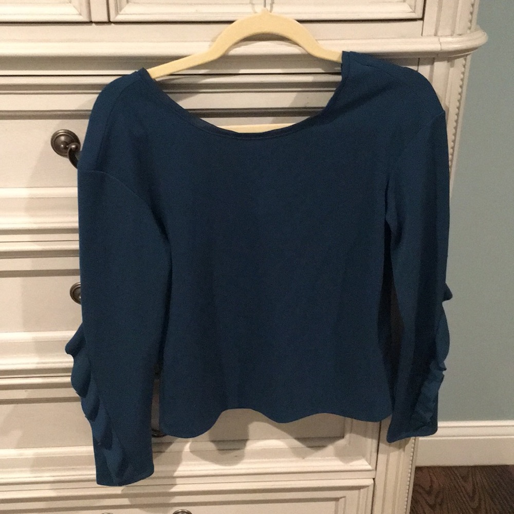 Bar III long sleeved top